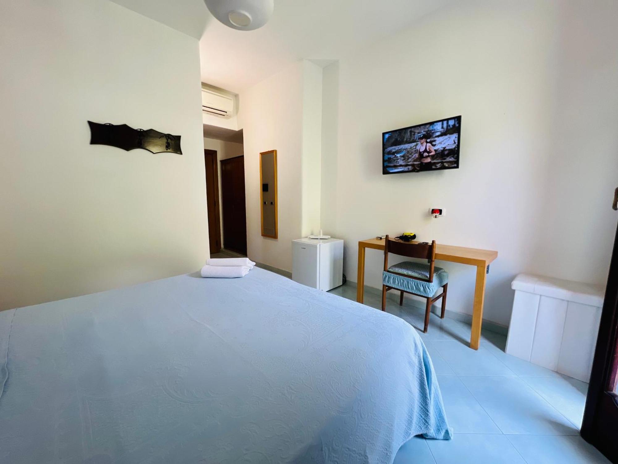 Forio di Ischia Villa Thomas Bb Conduzione Familiare מראה חיצוני תמונה
